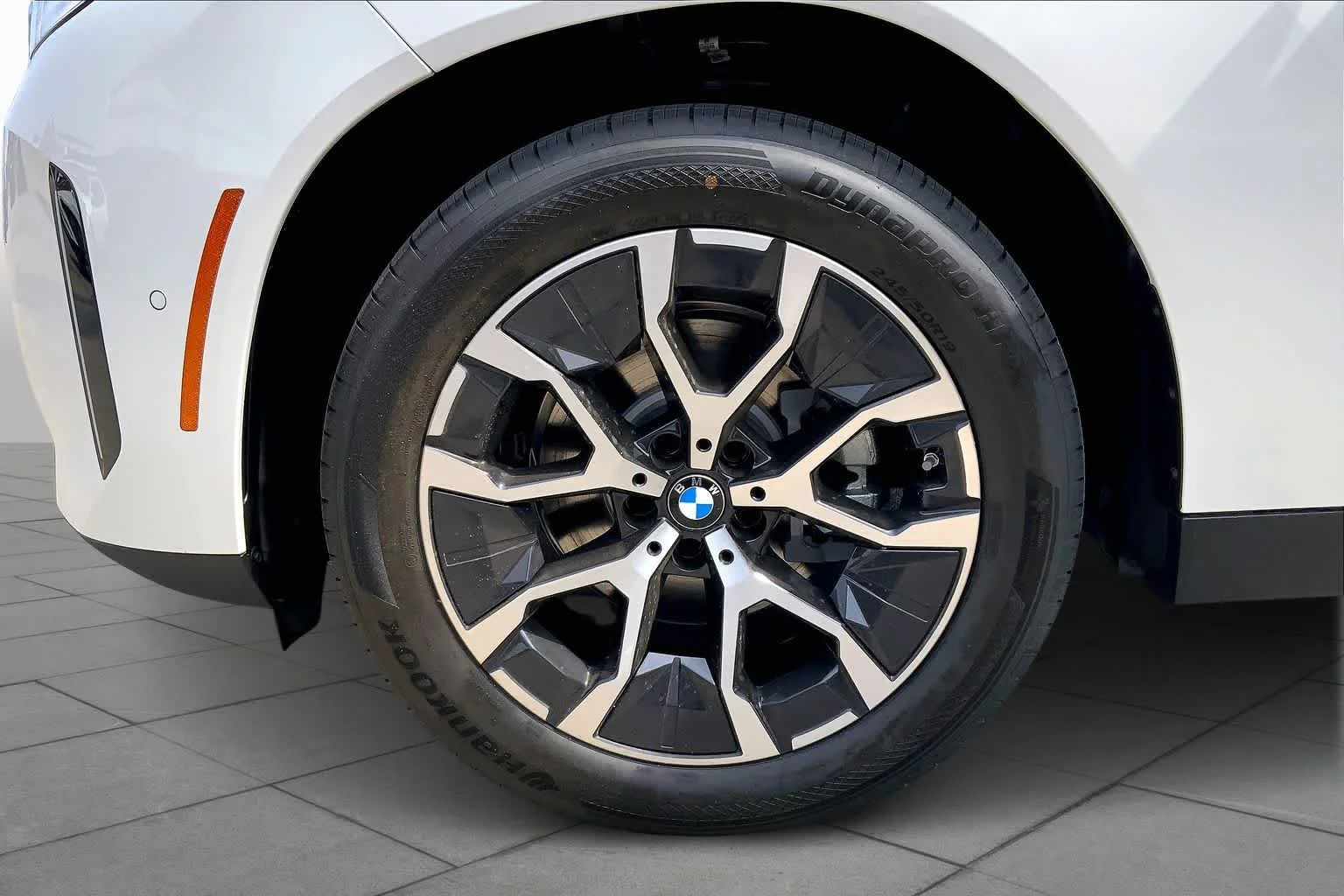 New 2026 Mineral White Metallic BMW 30 xDrive image 12