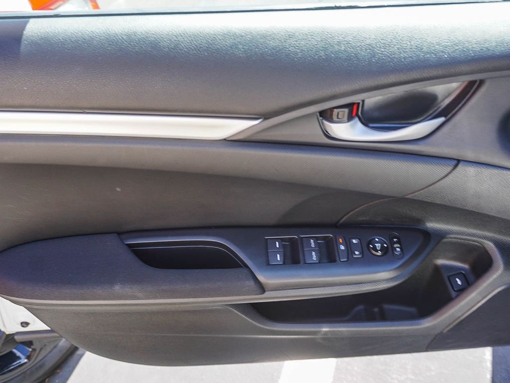 Used 2019 Platinum White Pearl Honda LX image 17