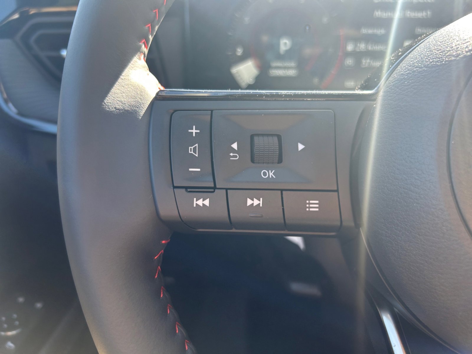 2026 Nissan KICKS SR AWD - Photo 11