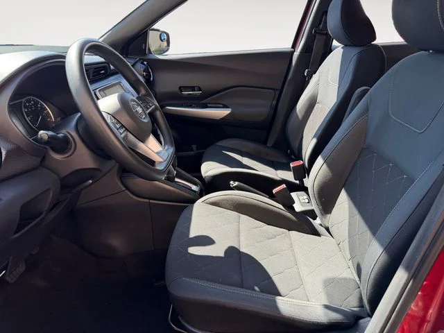 Used 2019 Red Nissan SV image 9