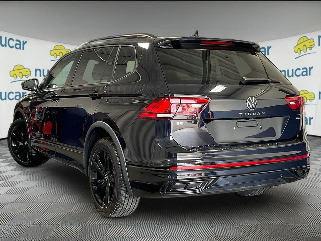 Used 2023 Black Volkswagen 2.0T SE R-Line Black image 4