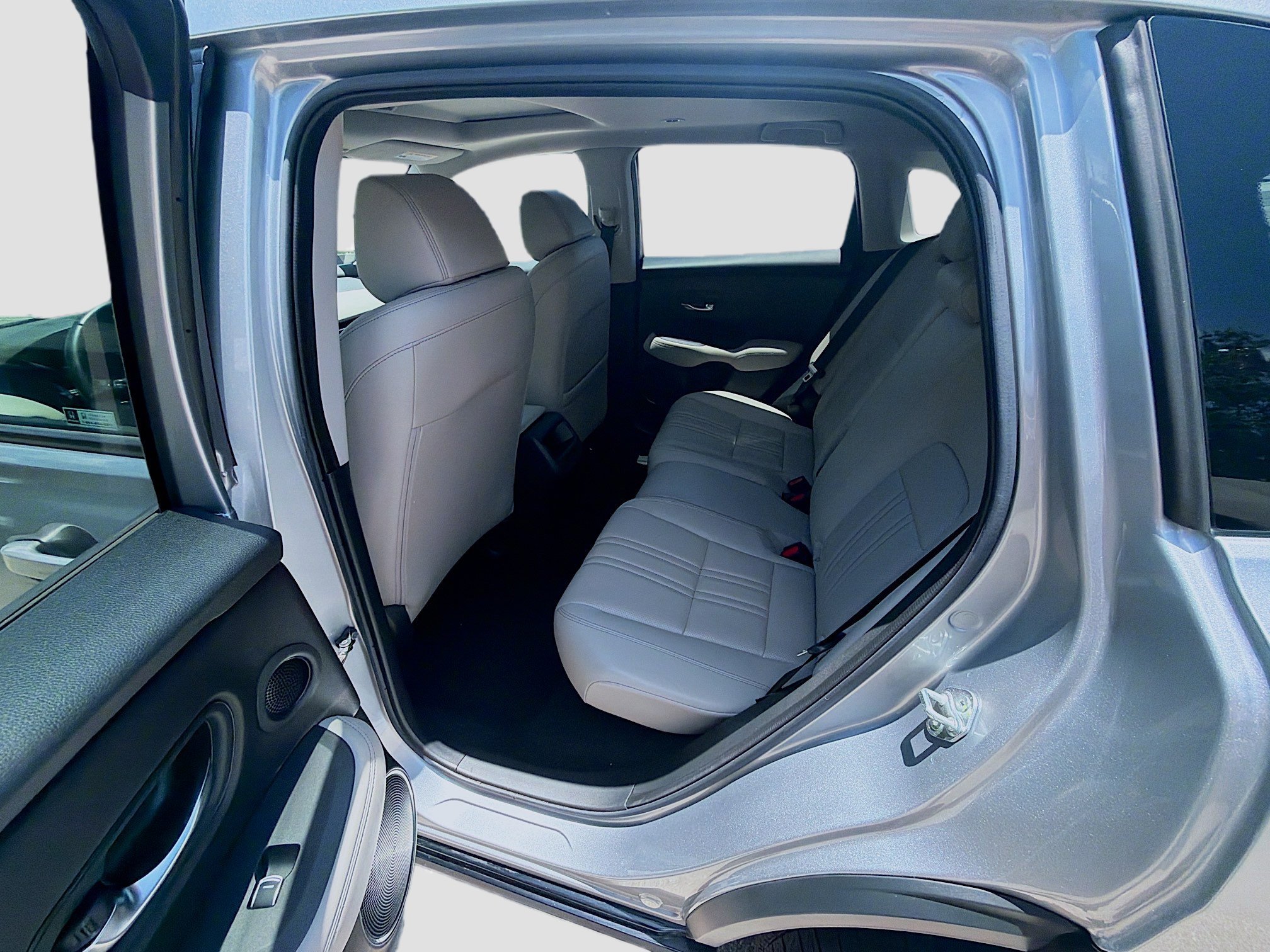 Used 2024 Lunar Silver Metallic Honda EX-L image 22