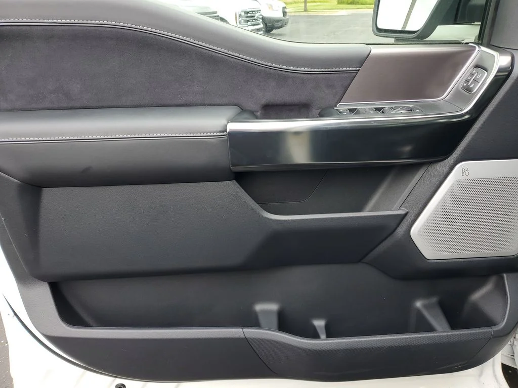 New 2026 Star White Metallic Tri-Coat Ford Platinum® image 20