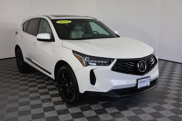 2025 Acura RDX SH-AWD's photo