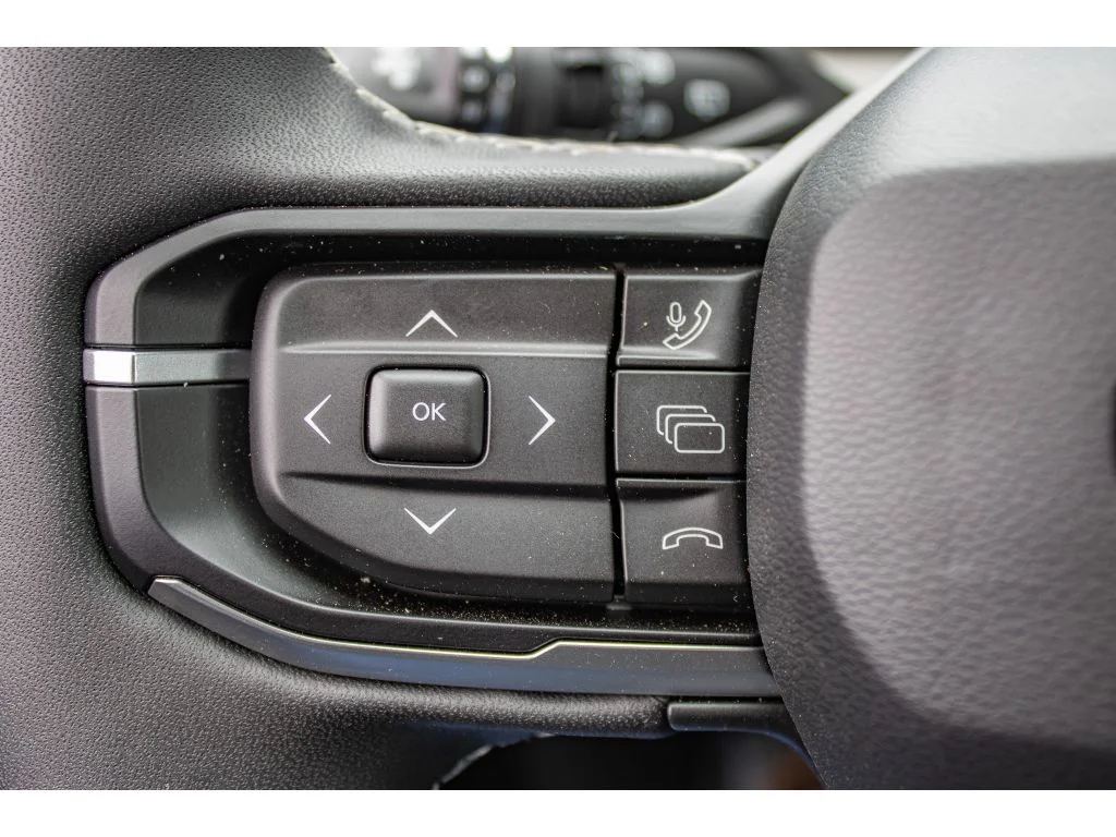 New 2026 Sting-Gray Clearcoat Jeep Laredo image 33