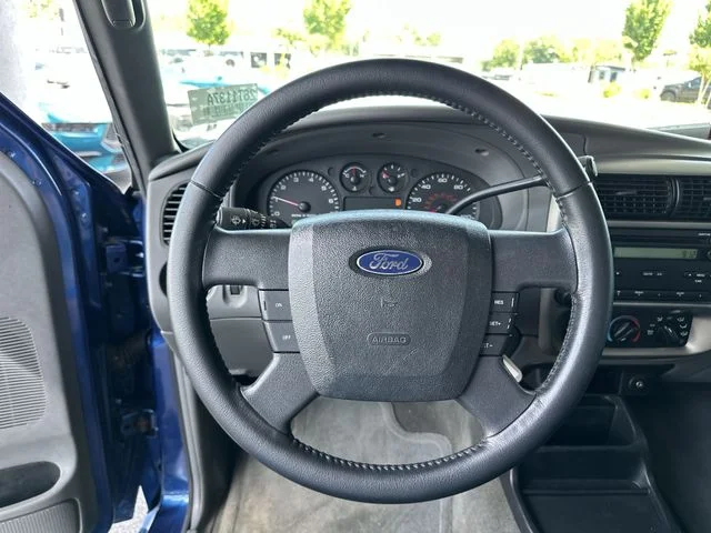 Used 2011 Blue Ford XLT image 15