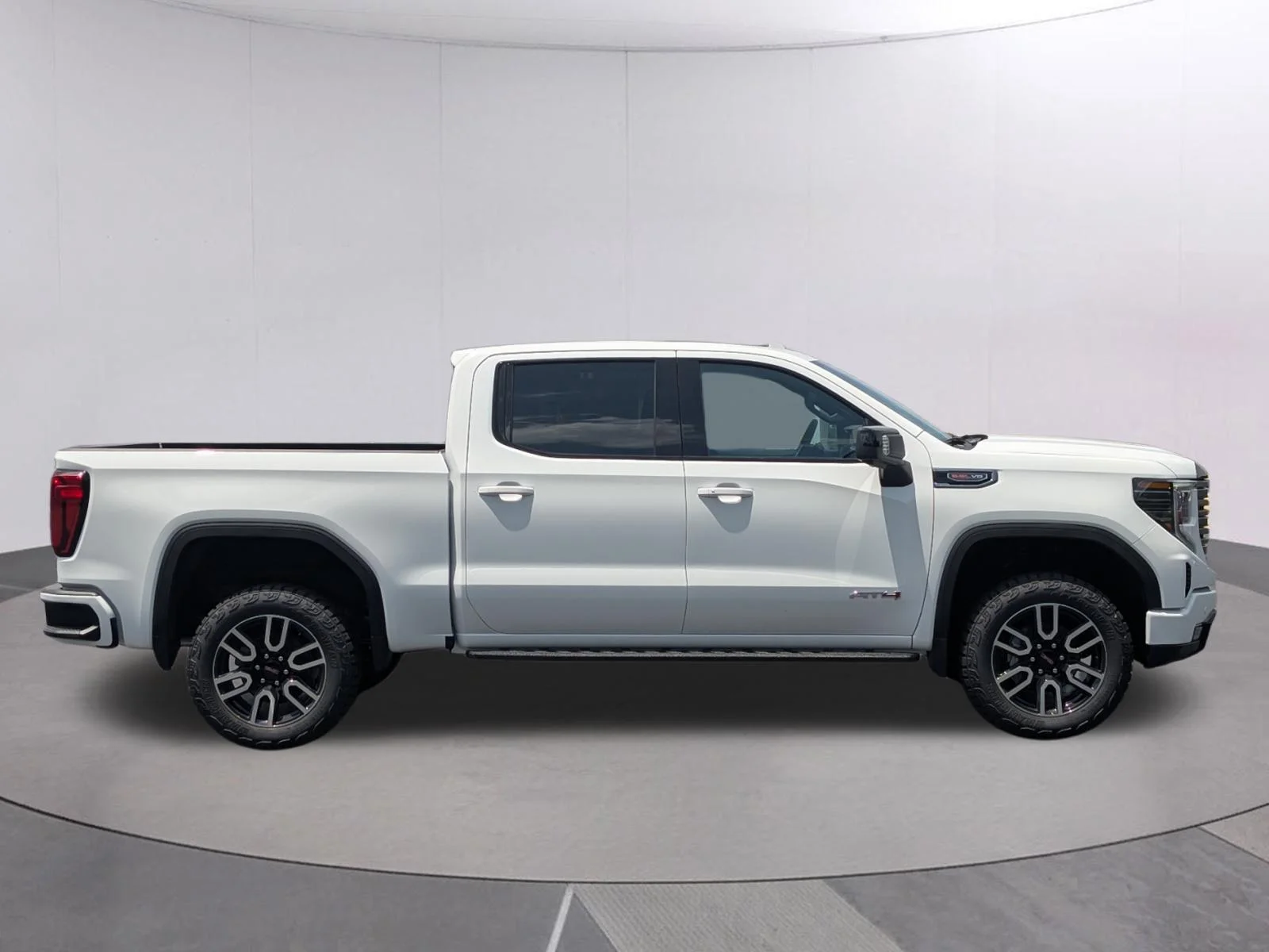 2026 GMC Sierra 1500 AT4 - Photo 8