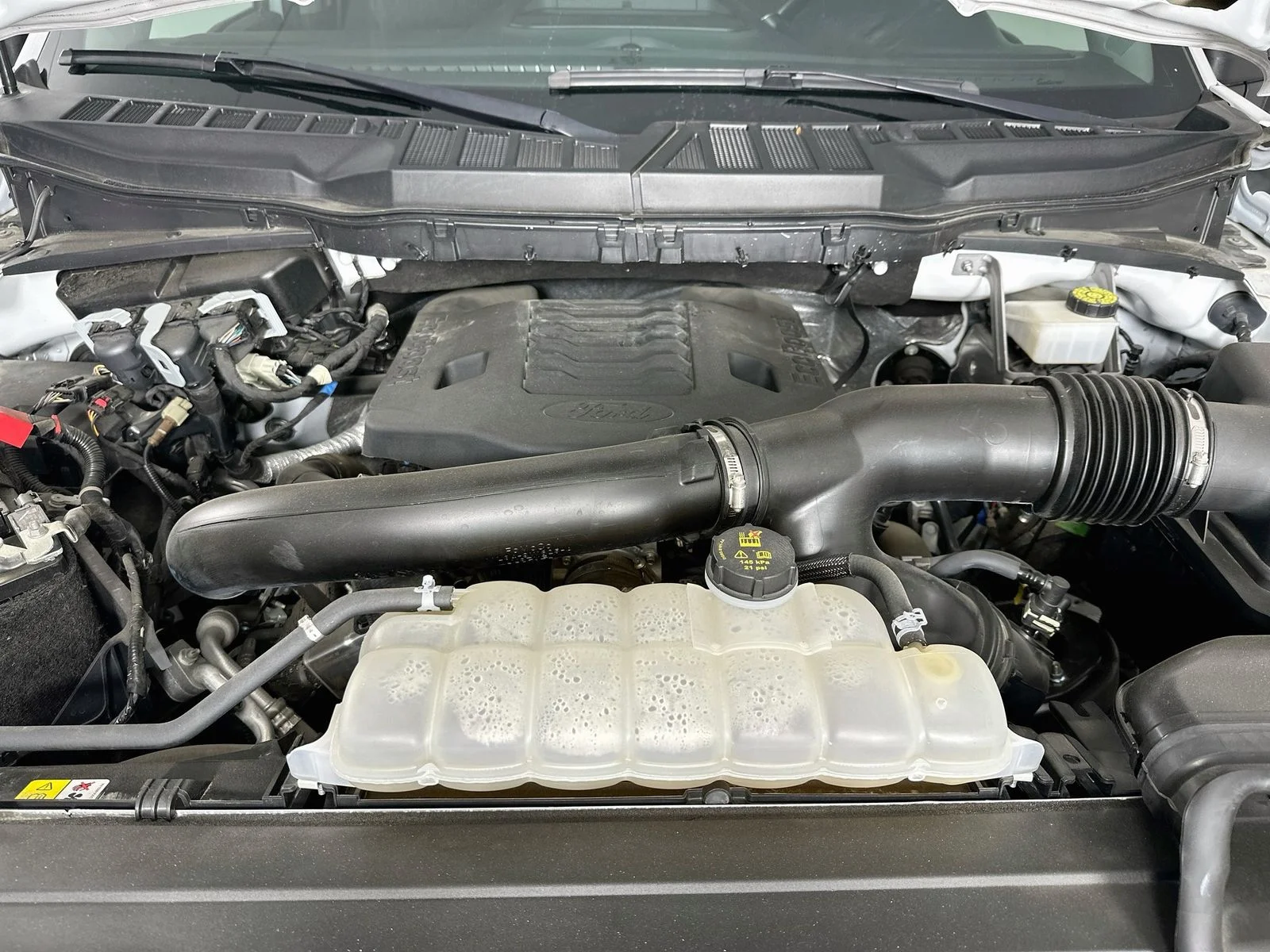 Used 2023 White Ford XLT image 29