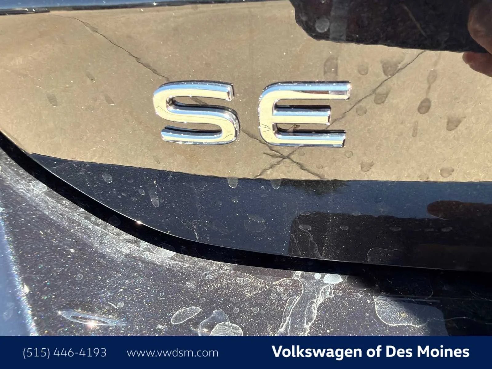 New 2026 Deep Black Pearl Volkswagen SE image 6