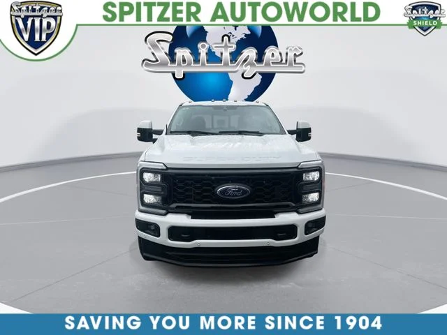 Used 2023 White Ford Lariat image 3