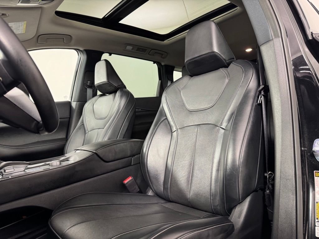 Used 2023 Mineral Black INFINITI LUXE image 14