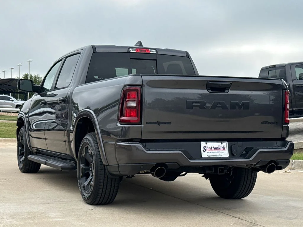 New 2026 Granite Crystal Metallic Clearcoat RAM Big Horn/Lone Star image 7