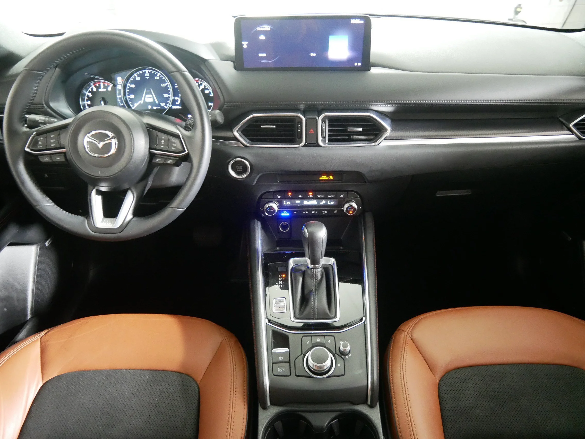 Used 2024 Rhodium White Metallic Mazda 2.5 Carbon Turbo image 10