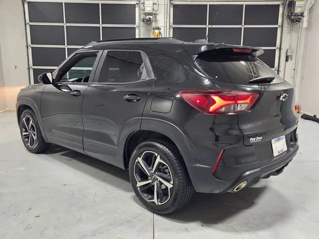 Used 2022 Black Chevrolet RS image 9
