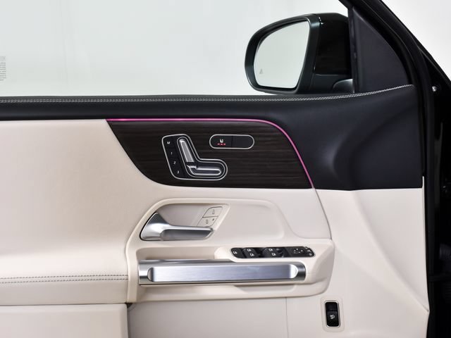 New 2026 Night Black Mercedes-Benz GLB 250 image 59