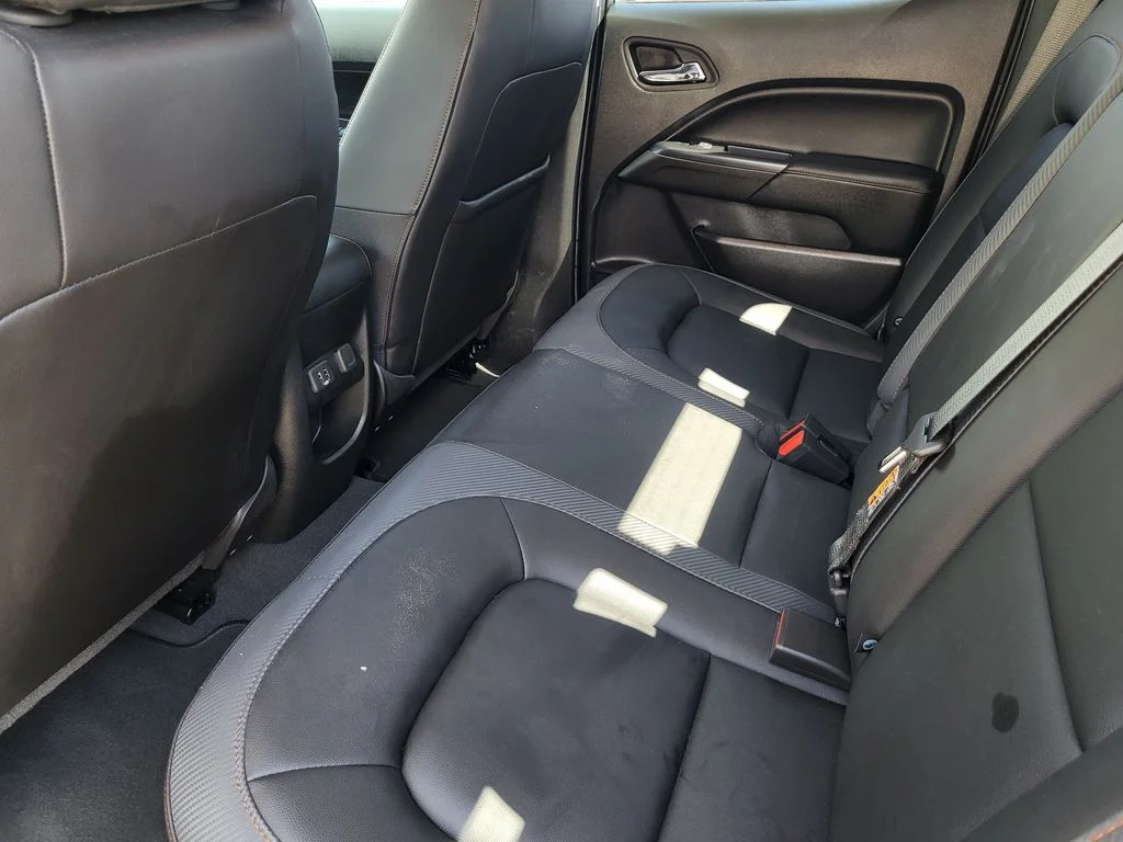 Used 2022 Onyx Black GMC AT4 - Leather image 21