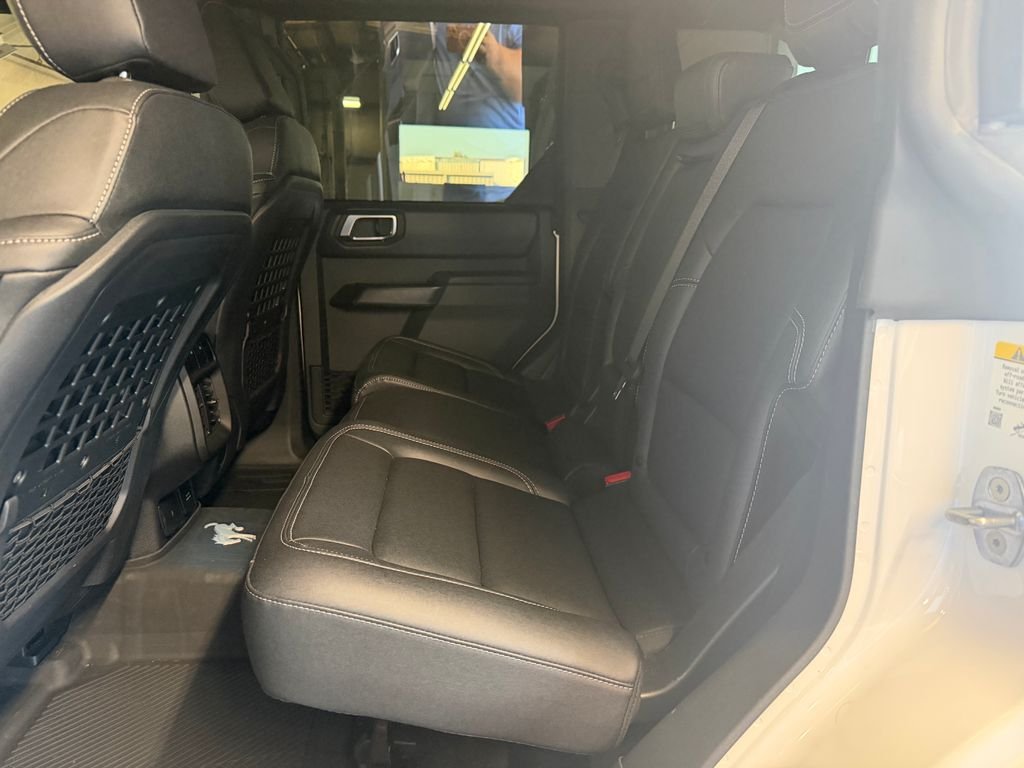 Used 2025 White Ford Badlands image 24