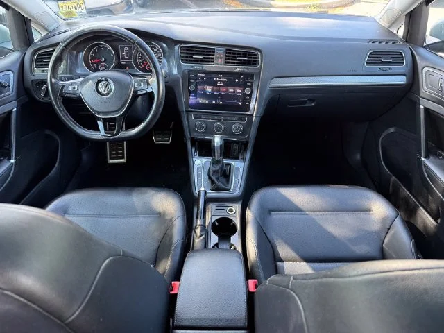 Used 2018 Gray Volkswagen TSI SE image 25