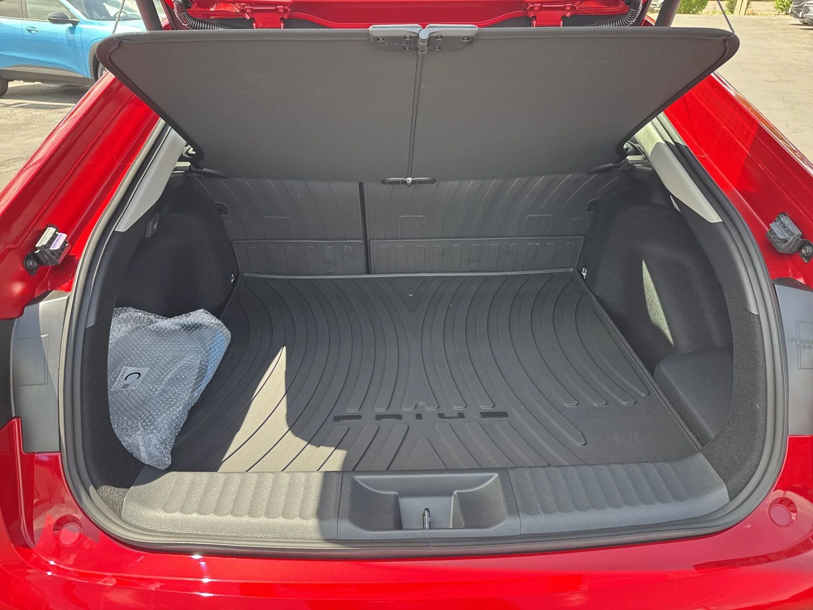 2025 Toyota Prius XSE Premium - Photo 32