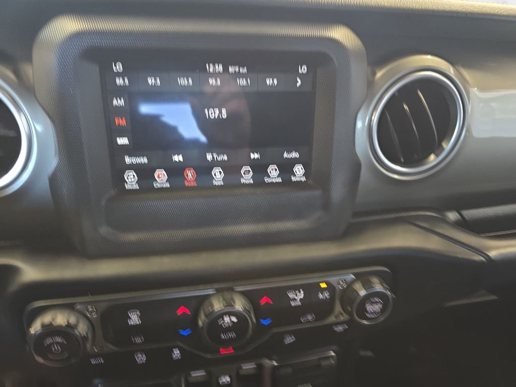 Used 2019 Red Jeep Unlimited Sahara image 22