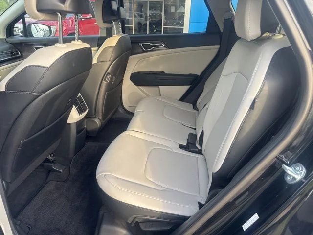 Used 2024 Black Kia EX image 5