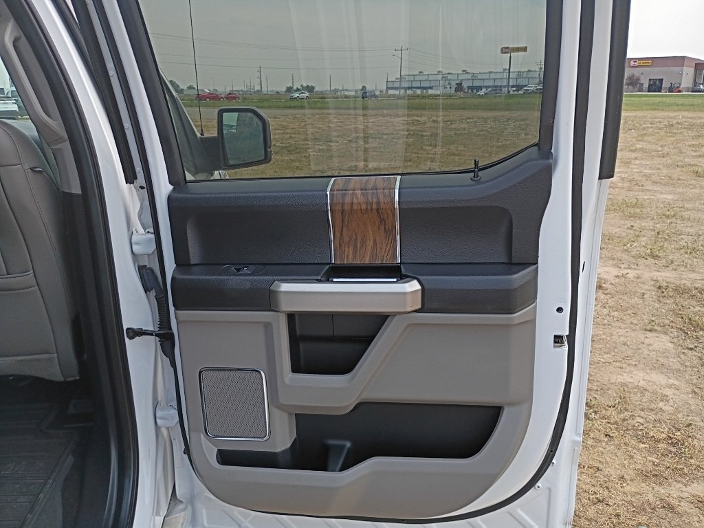 Used 2019 Oxford White Ford LARIAT image 12