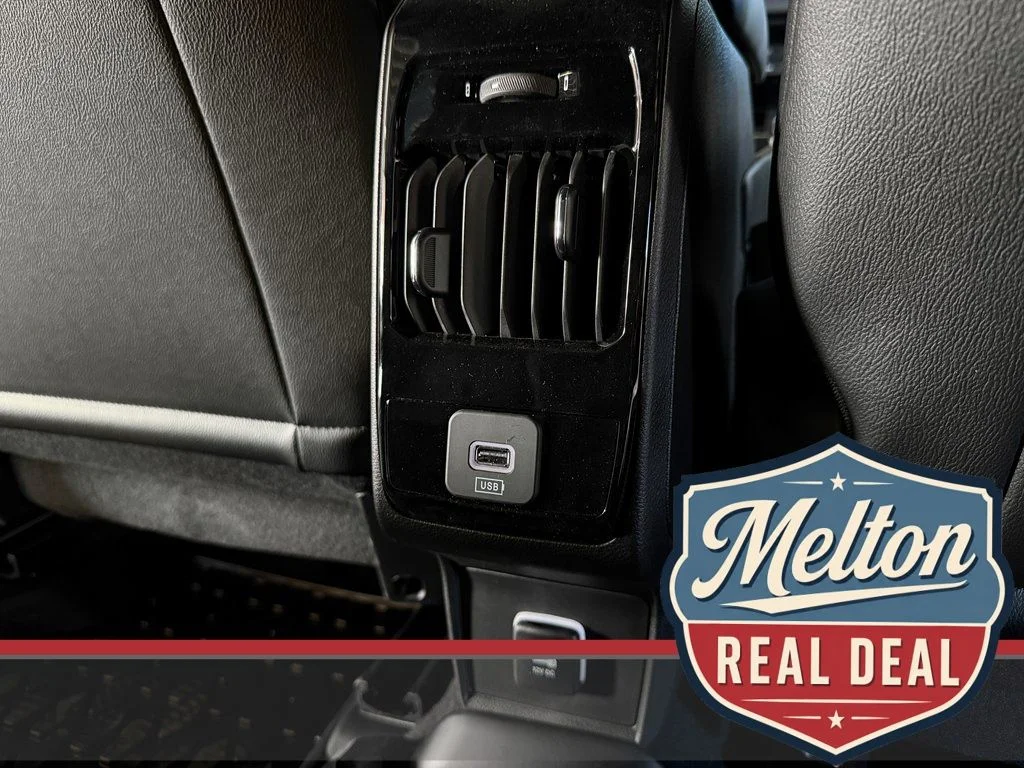 New 2025 Black Jeep Latitude image 43