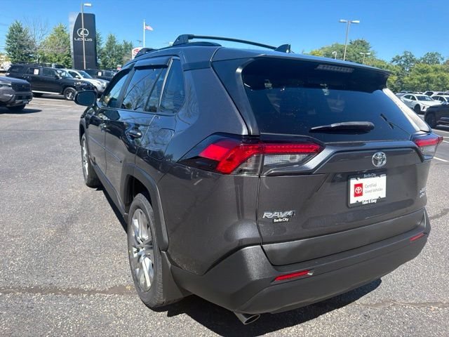 Used 2023 Magnetic Gray Metallic Toyota XLE Premium image 4