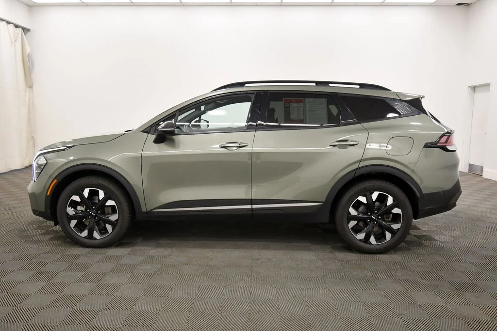 Certified Used 2023 Green Kia X-Line image 4