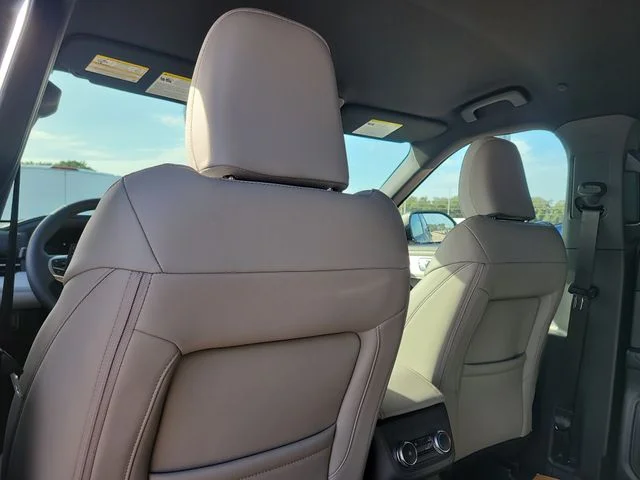 New 2027 Gray Metallic Ford Active image 13