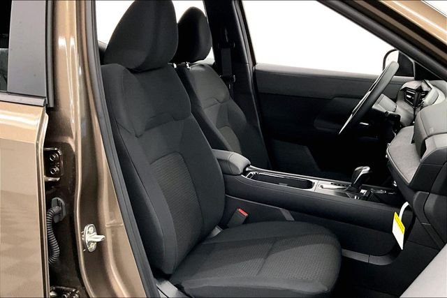 New 2027 Canyon Bronze Nissan S image 33