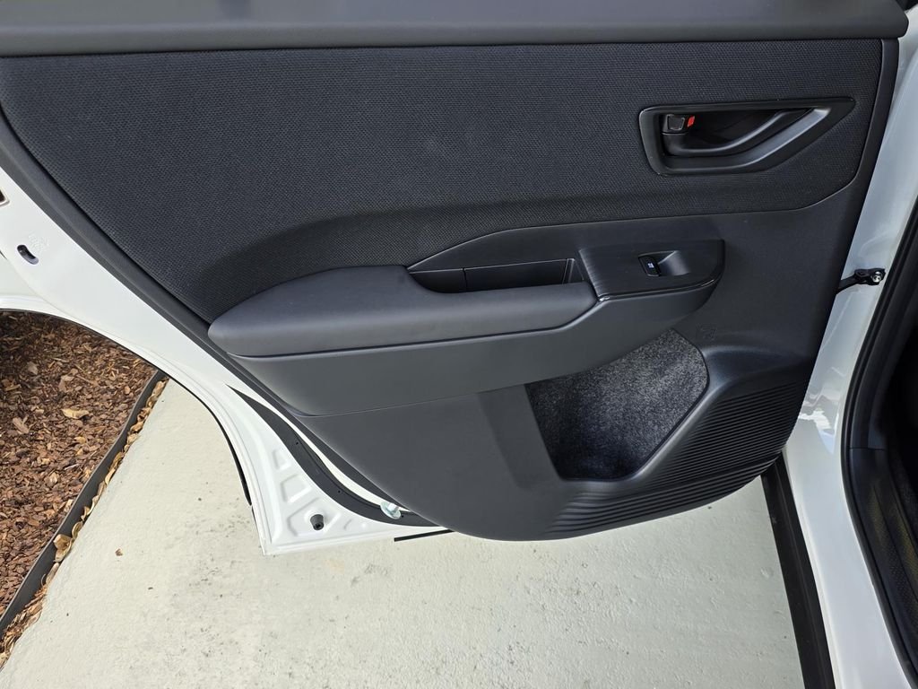 New 2026 CRYSTAL WHITE PEARL Subaru Premium image 32