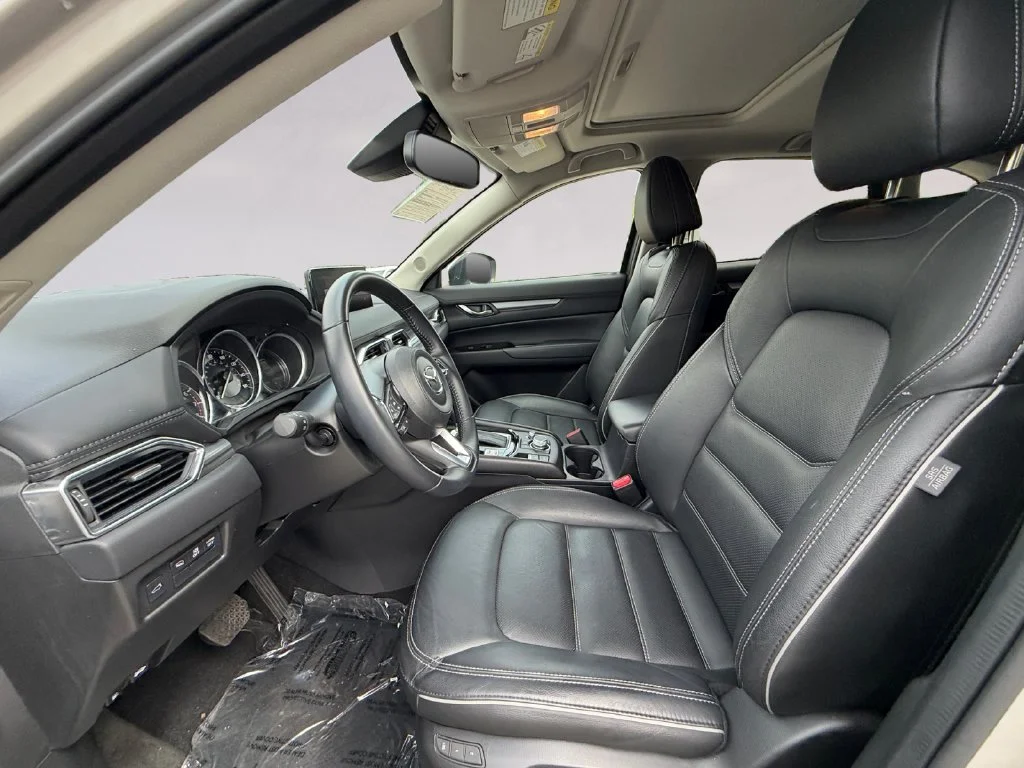 2025 Mazda CX-5 S Preferred package - Photo 10