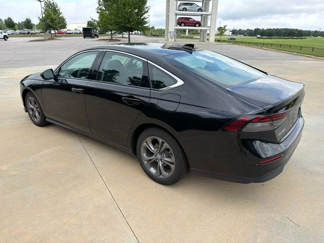 Used 2024 Crystal Black Pearl Honda EX image 12