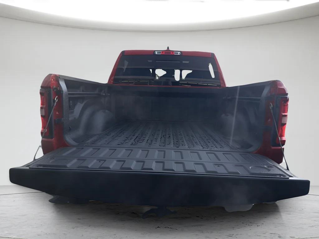 New 2026 Molten Red Pearl-Coat Exterior Paint RAM Big Horn/Lone Star image 27