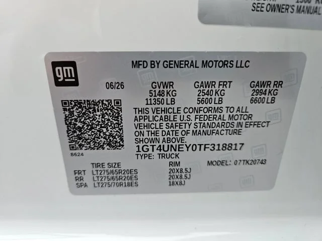 New 2026 Summit White GMC SLT image 30