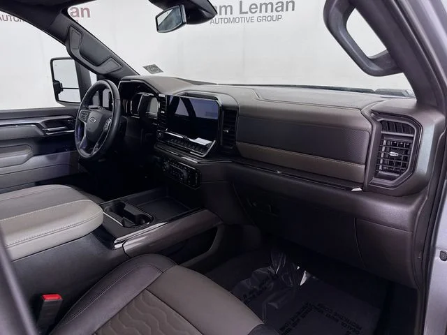 Used 2024 Gray Chevrolet ZR2 image 30