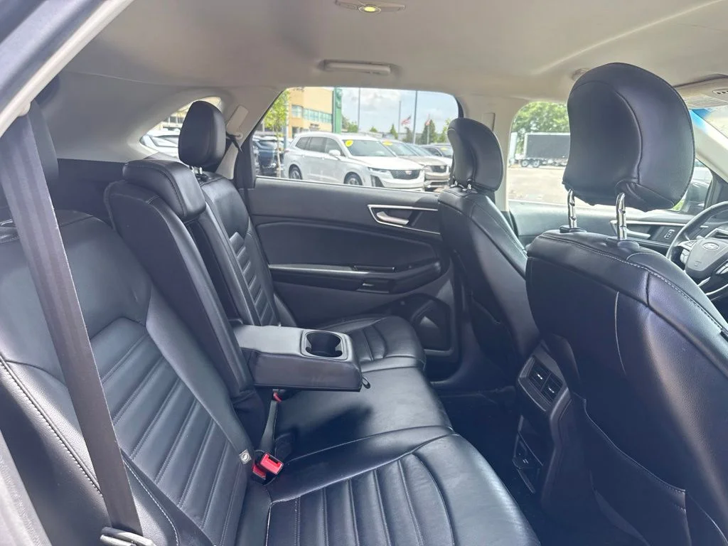 Used 2015 Guard Metallic Ford SEL image 14
