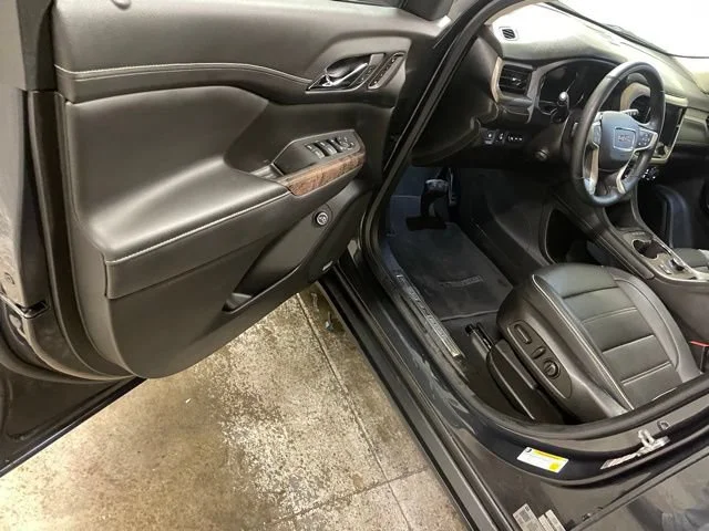 Used 2023 Hunter Metallic GMC Denali image 18