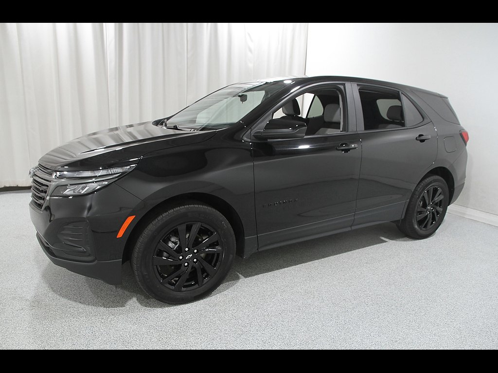 2024 Chevrolet Equinox LS - Photo 3