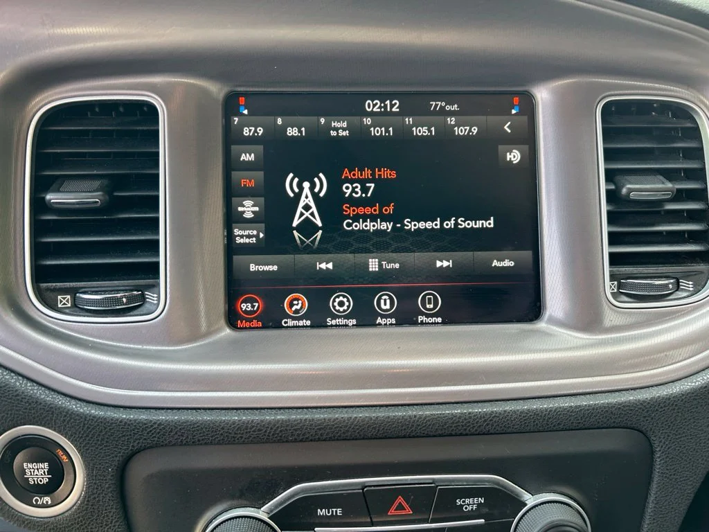 Used 2023 Silver Dodge SXT image 22