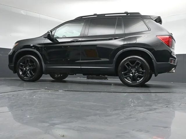 Certified Used 2023 Black Honda EX-L image 42