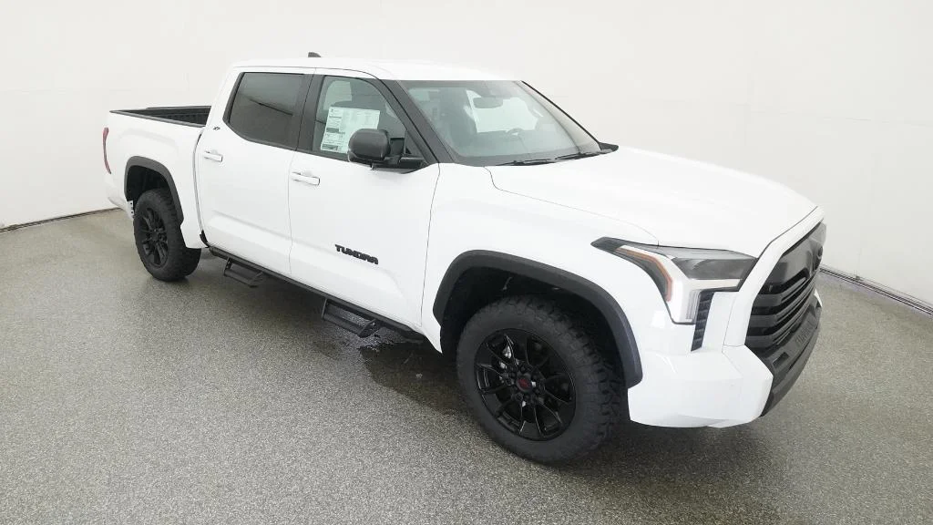 New 2025 Ice Cap Toyota SR5 image 9