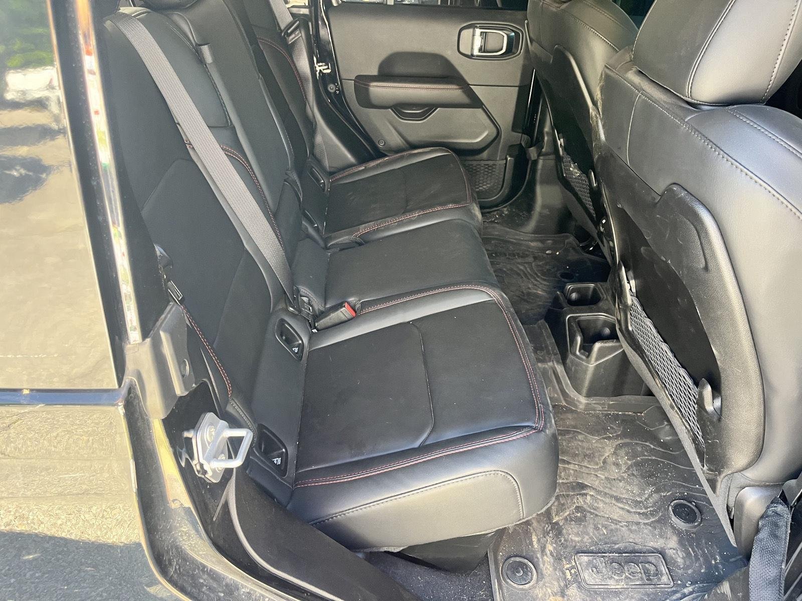 Used 2025 Black Clearcoat Jeep Rubicon image 13