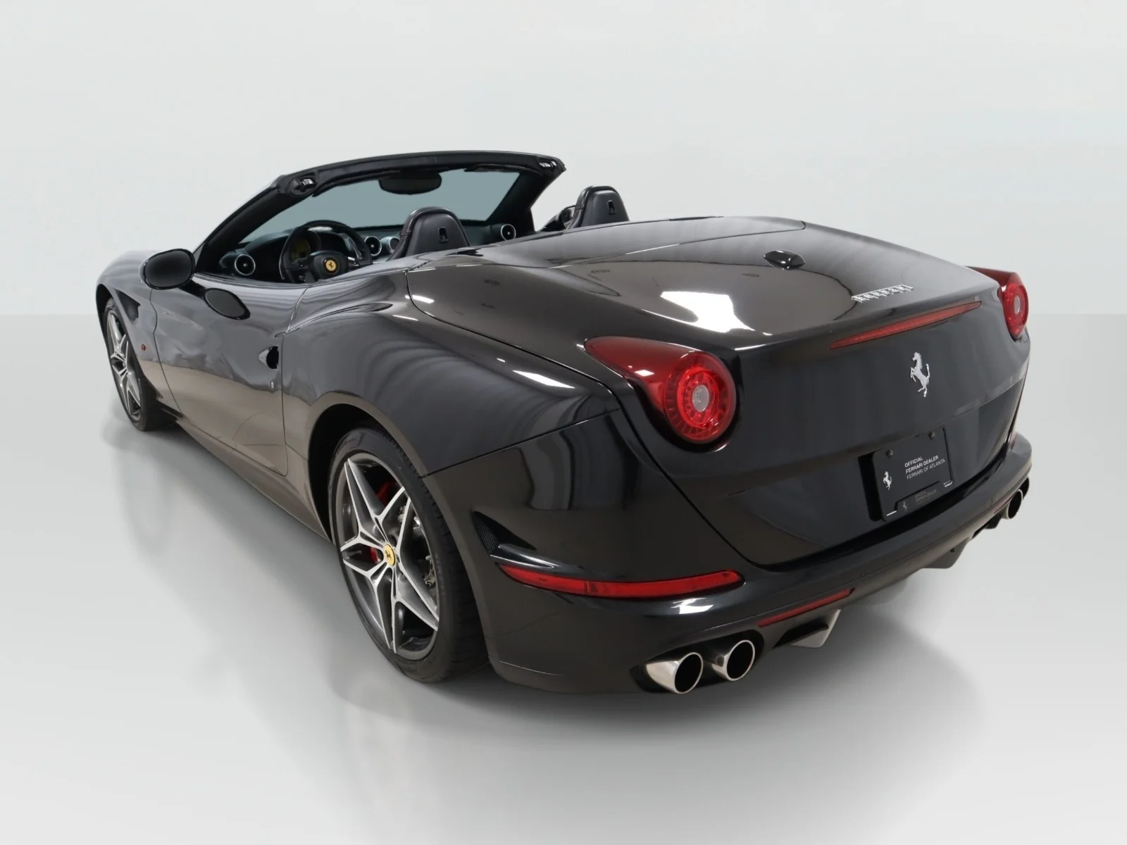 2016 Ferrari California T Base - Photo 14