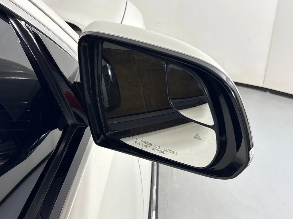 Used 2022 White Jeep Series II image 13