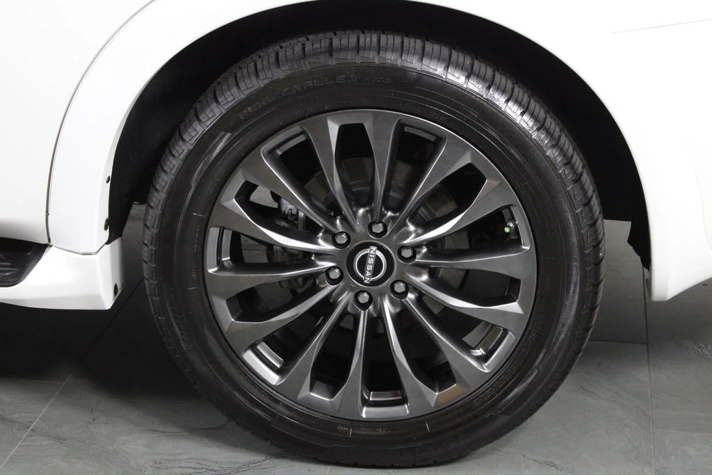 Certified Used 2022 White Nissan Platinum image 15