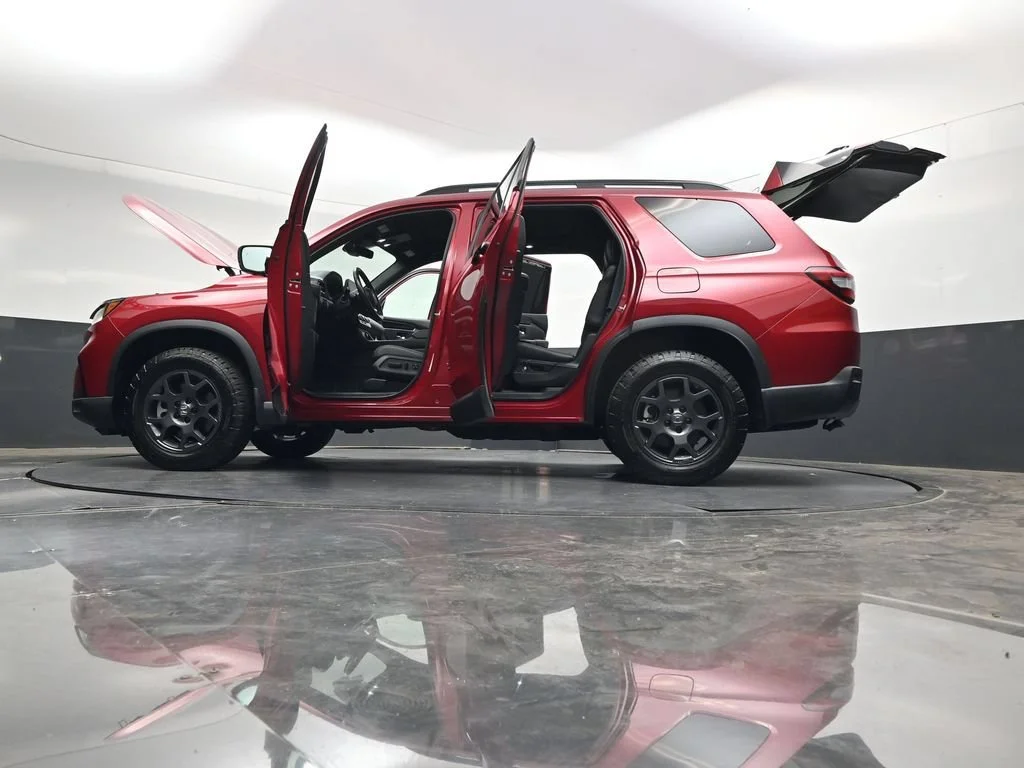 Certified Used 2025 Radiant Red Metallic II Honda TrailSport image 104