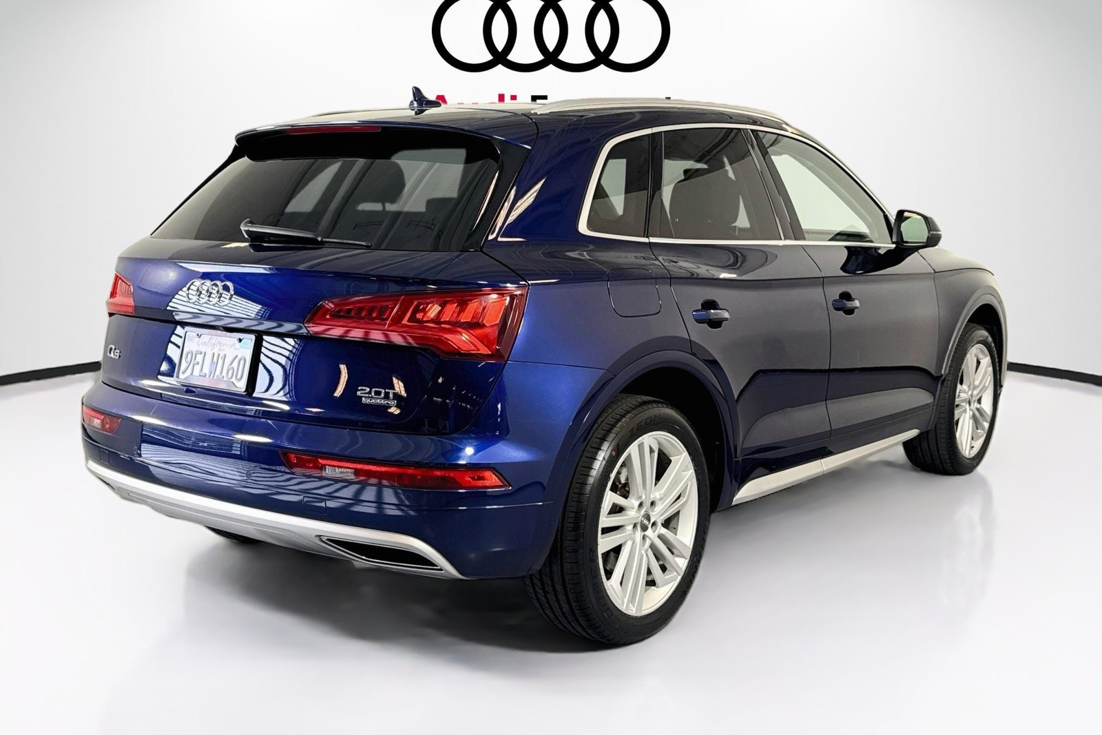 Used 2018 Navarra Blue Metal Audi Premium Plus image 5