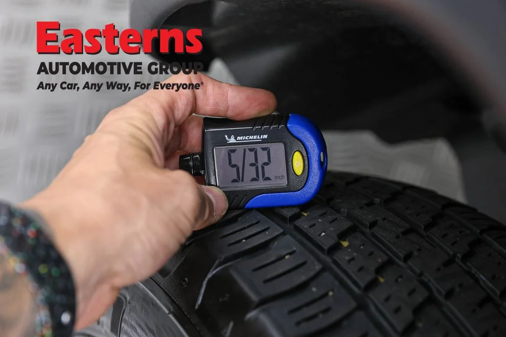 Used 2022 Silver Jeep Trailhawk image 30